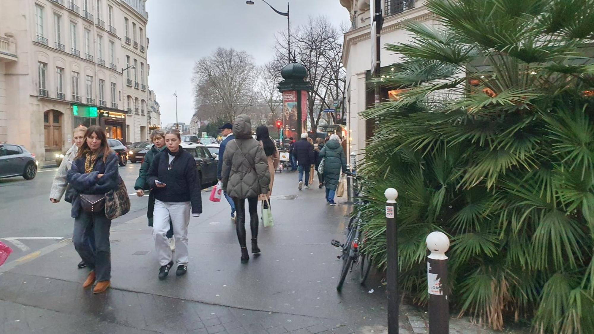 1 Minute Gare Montparnasse,center,close To Louvre Meusm And Eiffel Tour ,amusing Place Parigi